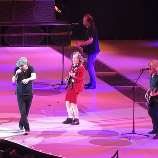 AC/DC
