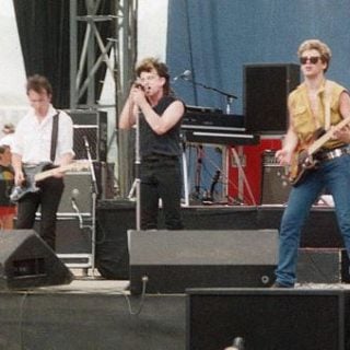 U2